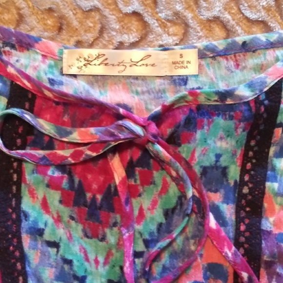 Off the shoulders colorful top - Picture 2 of 2